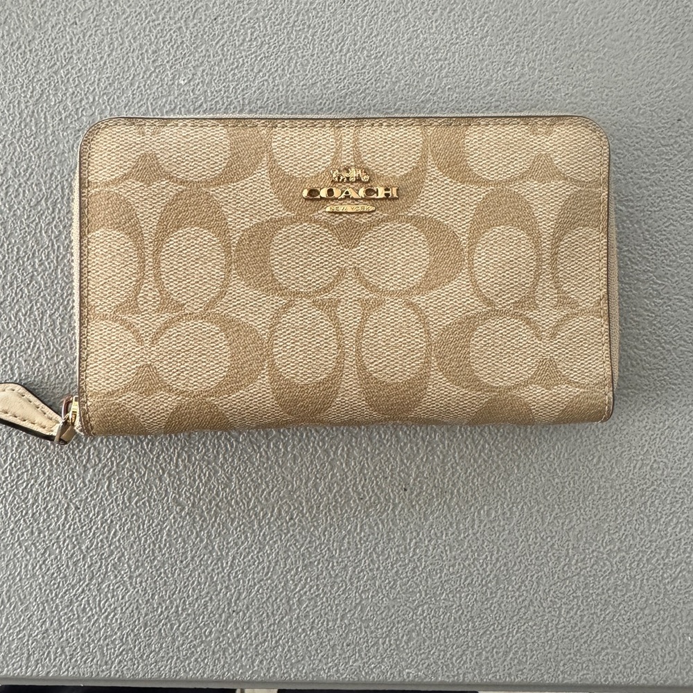 COACH Signature Wallet